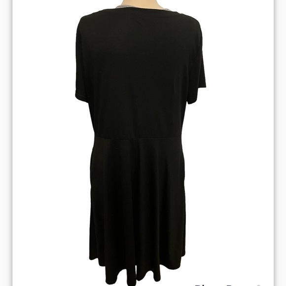 Nemidor Black Slinky Short Sleeve Dress With Pockets Size 16 - Picture 7 of 7